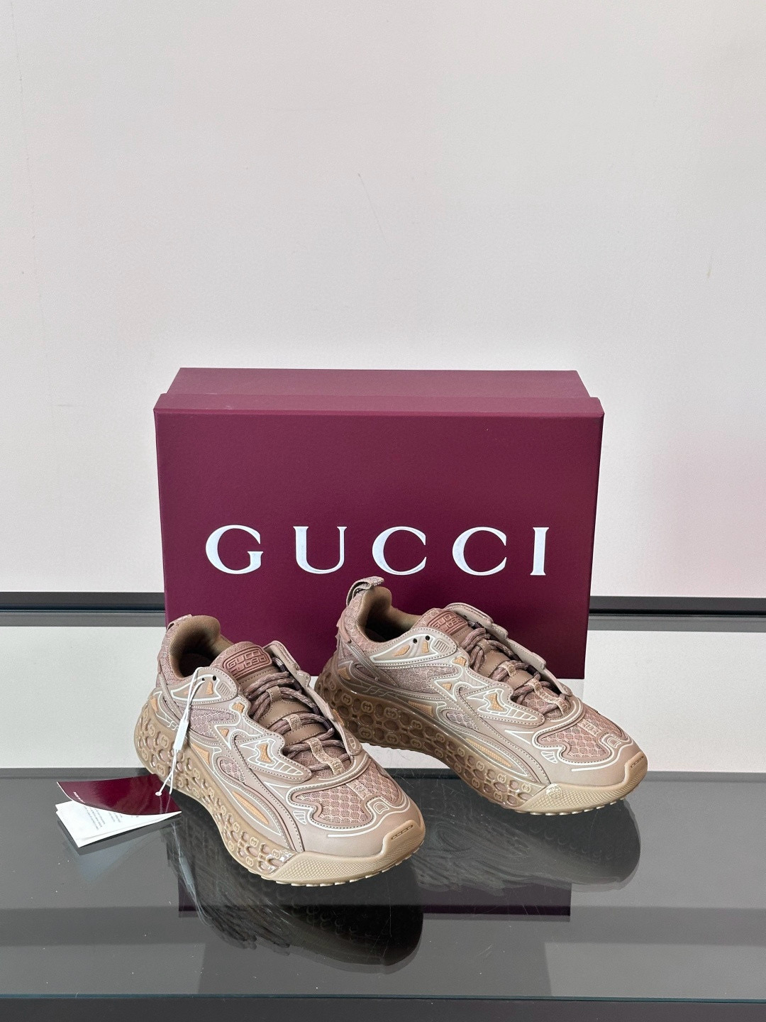 구찌 Gucci Cub3D 스니커즈
