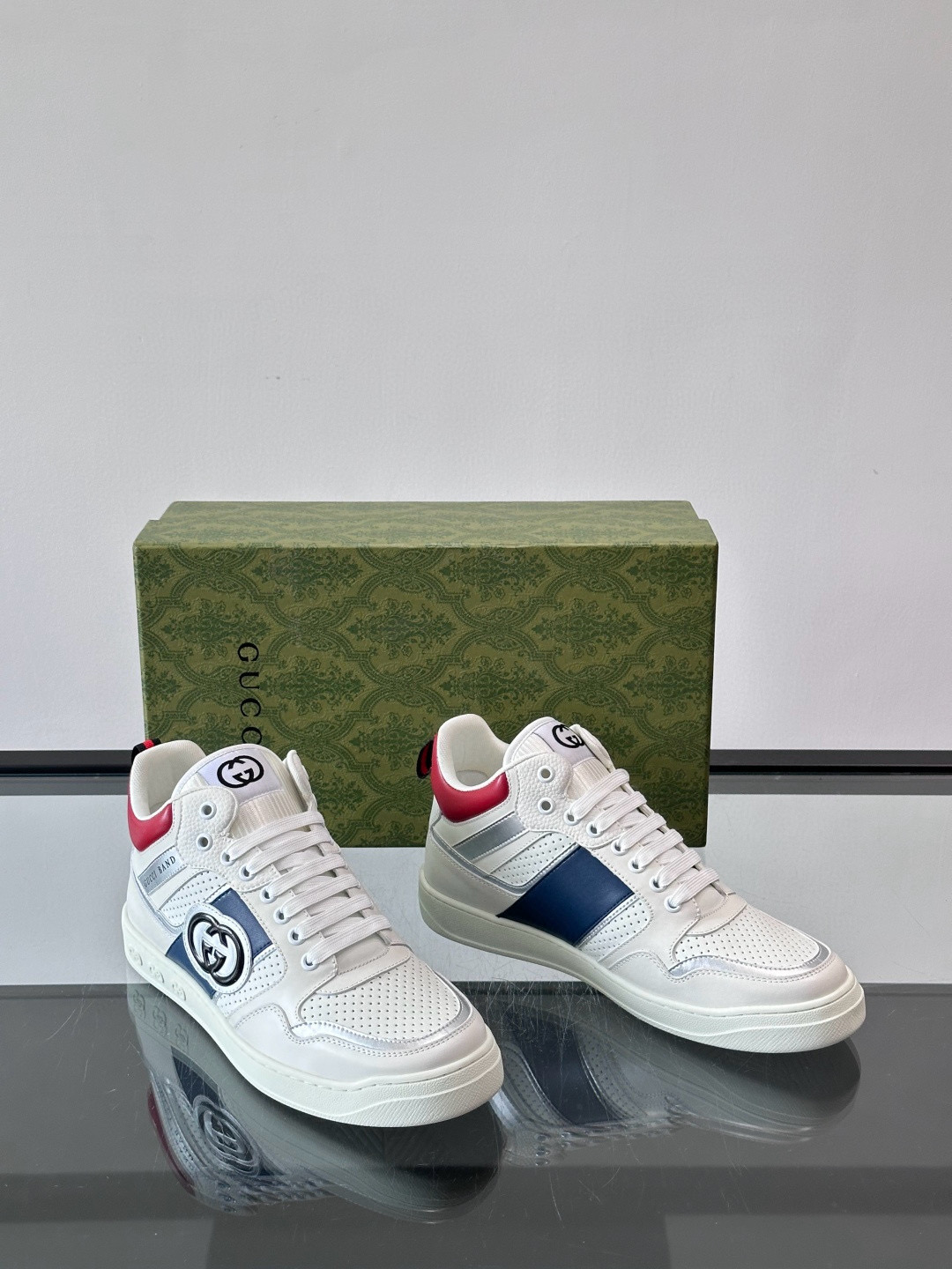 구찌 Gucci 스니커즈