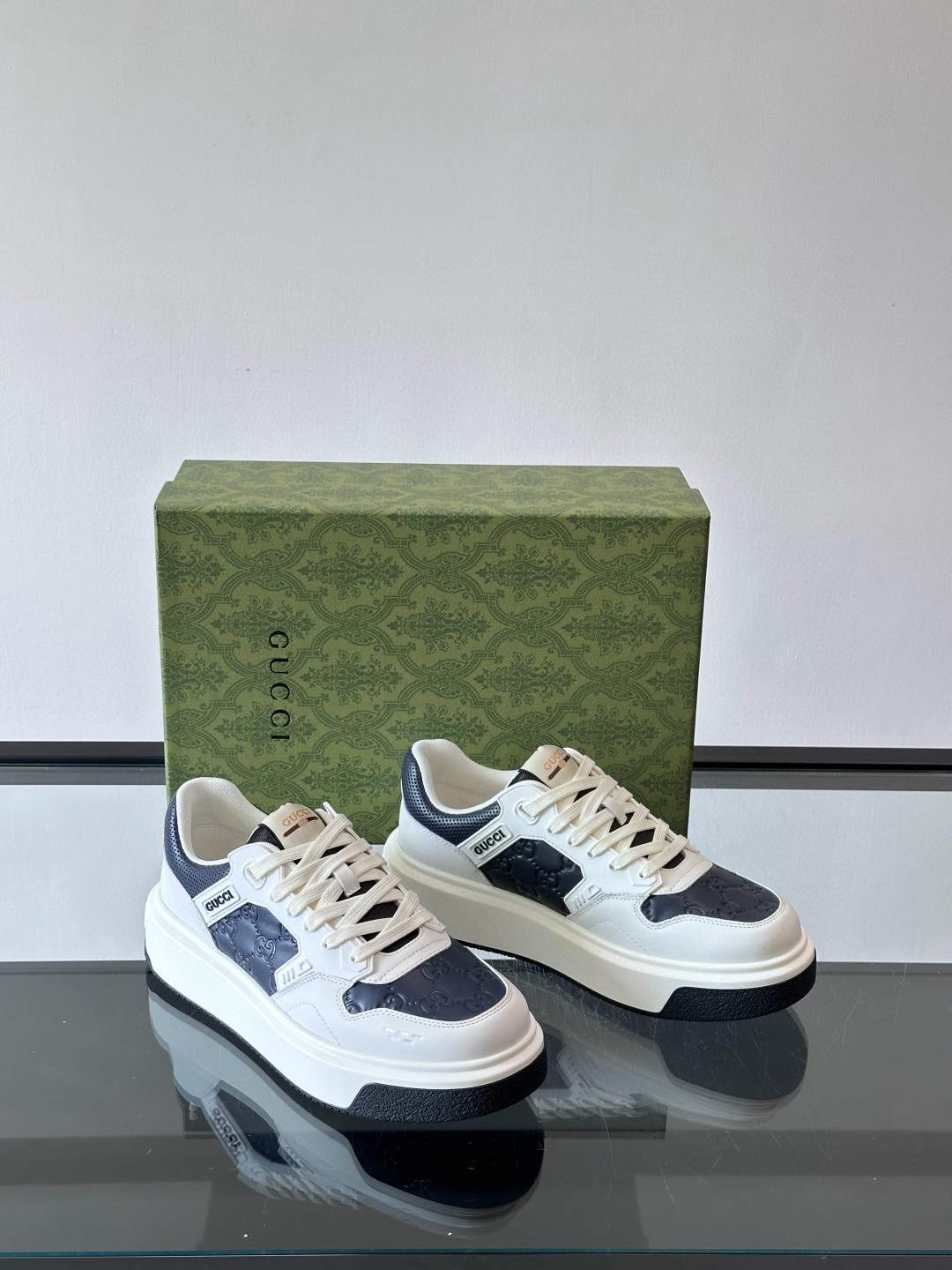 구찌 Gucci 스니커즈