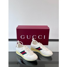 구찌 Gucci Re-Motion 스니커즈