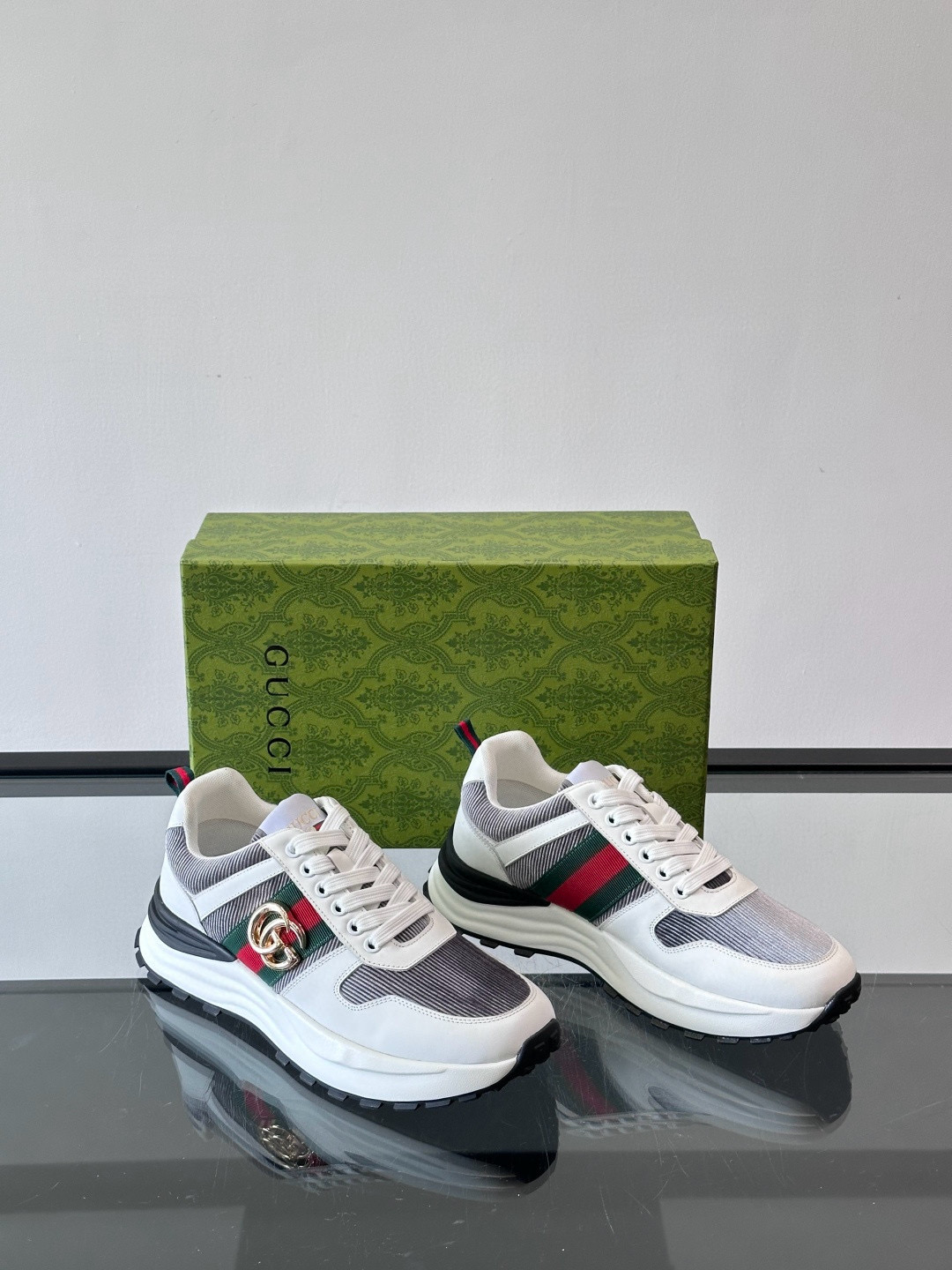 구찌 Gucci Rhyton 스니커즈