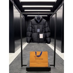 루이비통 Louis Vuitton 다운재킷 3077.