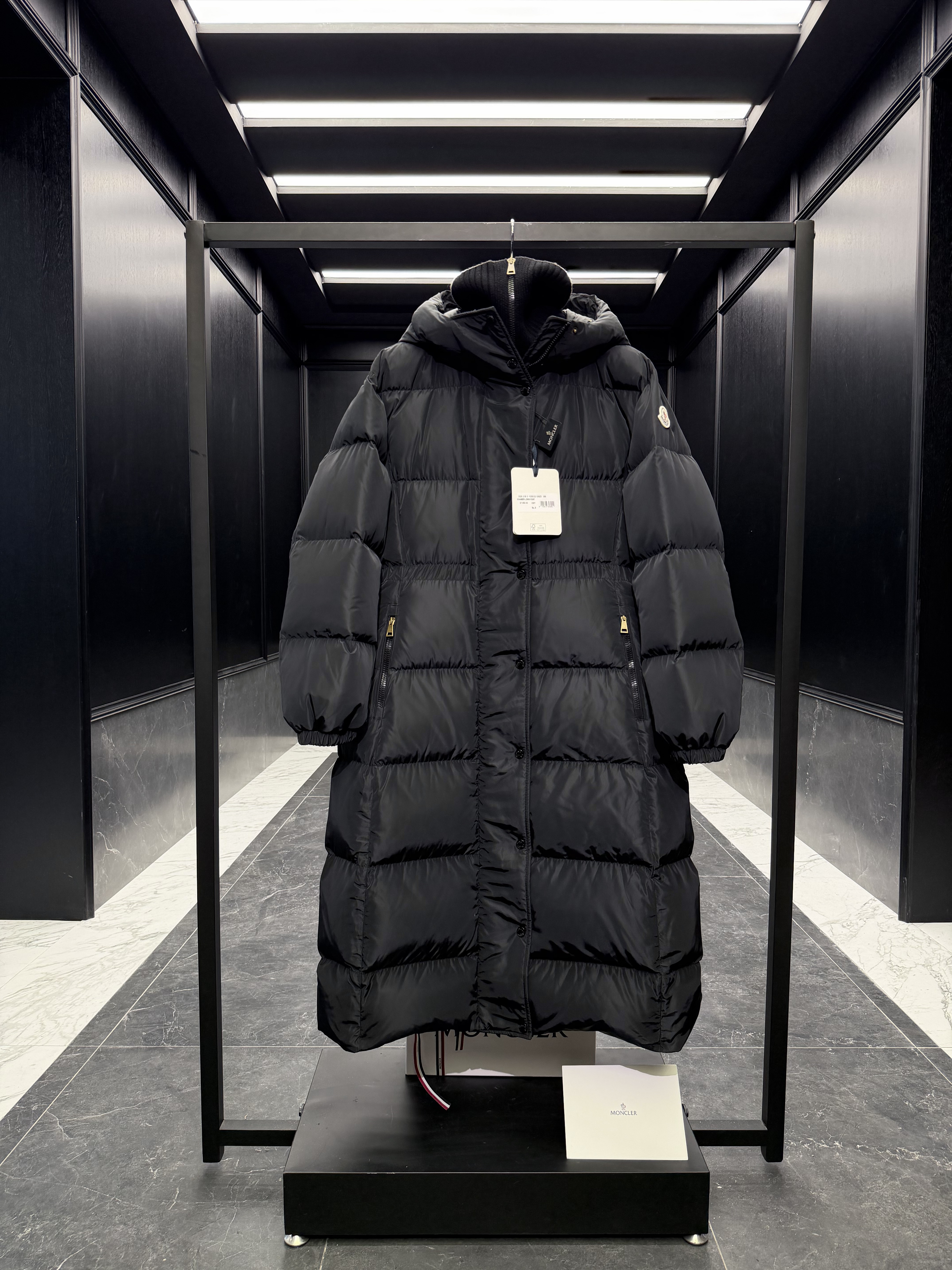 몽클레어 Moncler Chamer 롱 다운재킷。