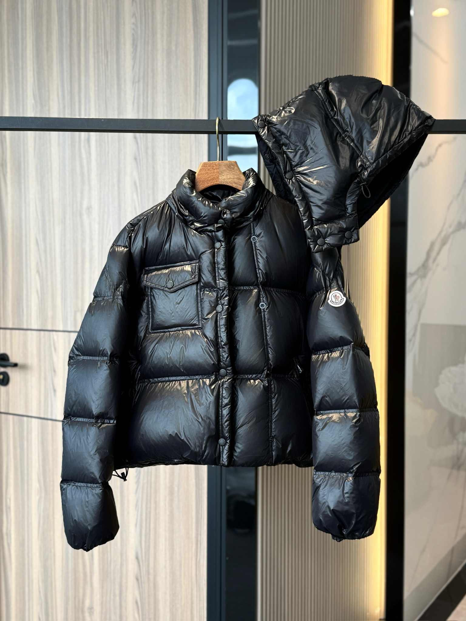 몽클레어 Moncler Erea 다운재킷。