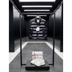 몽클레어 Moncler TIB 다운 베스트 조끼.