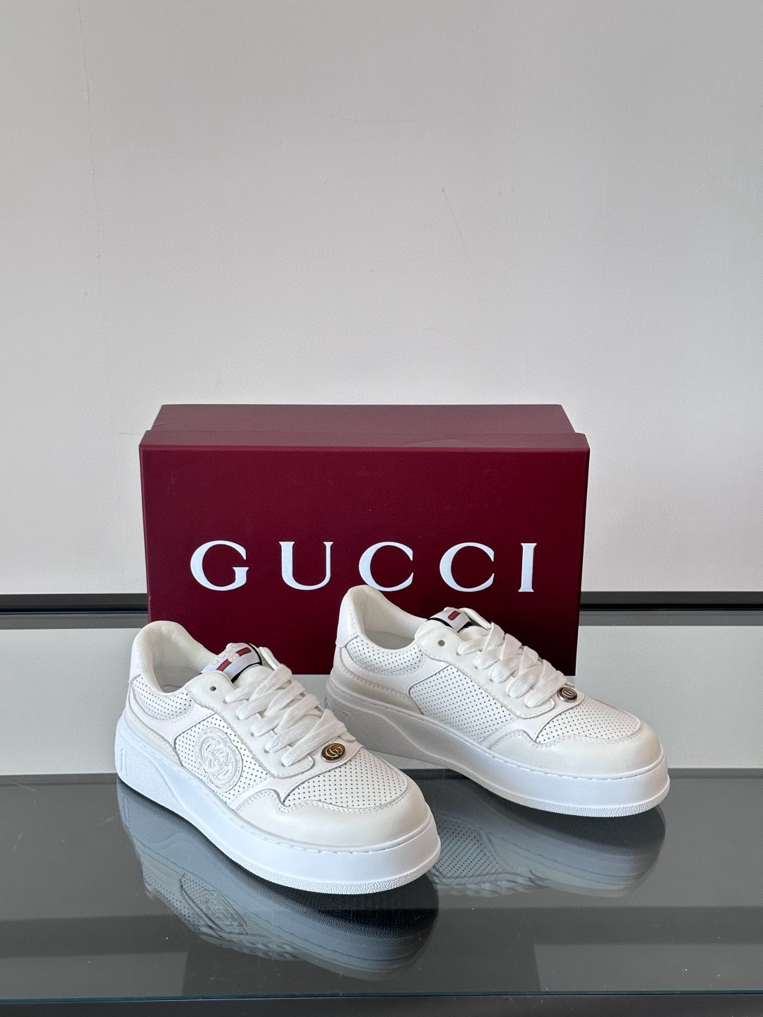 구찌 Gucci 스니커즈