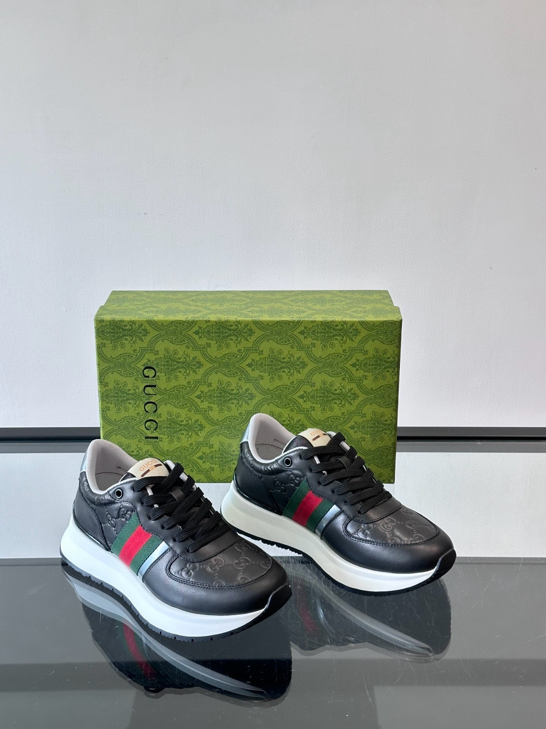 구찌 Gucci 스니커즈