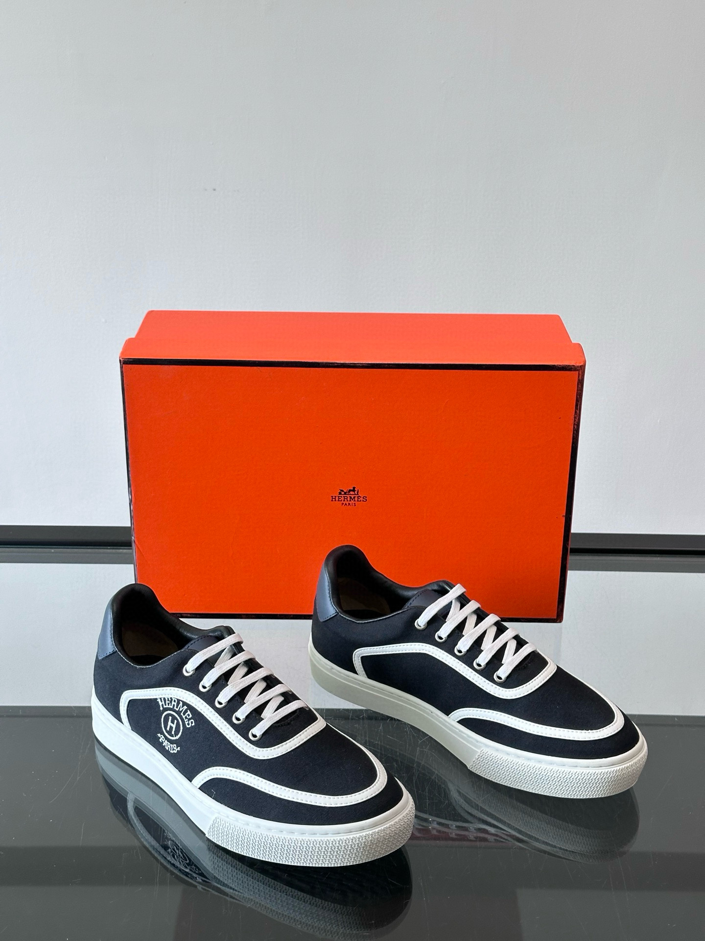 에르메스 Hermes Deep 스니커즈