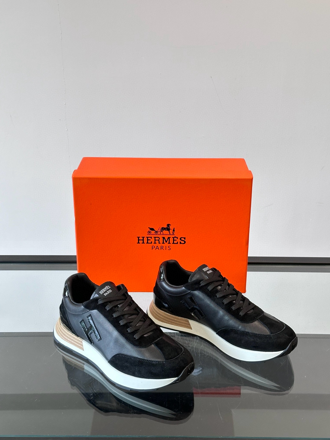 에르메스 Hermes Hugo 스니커즈