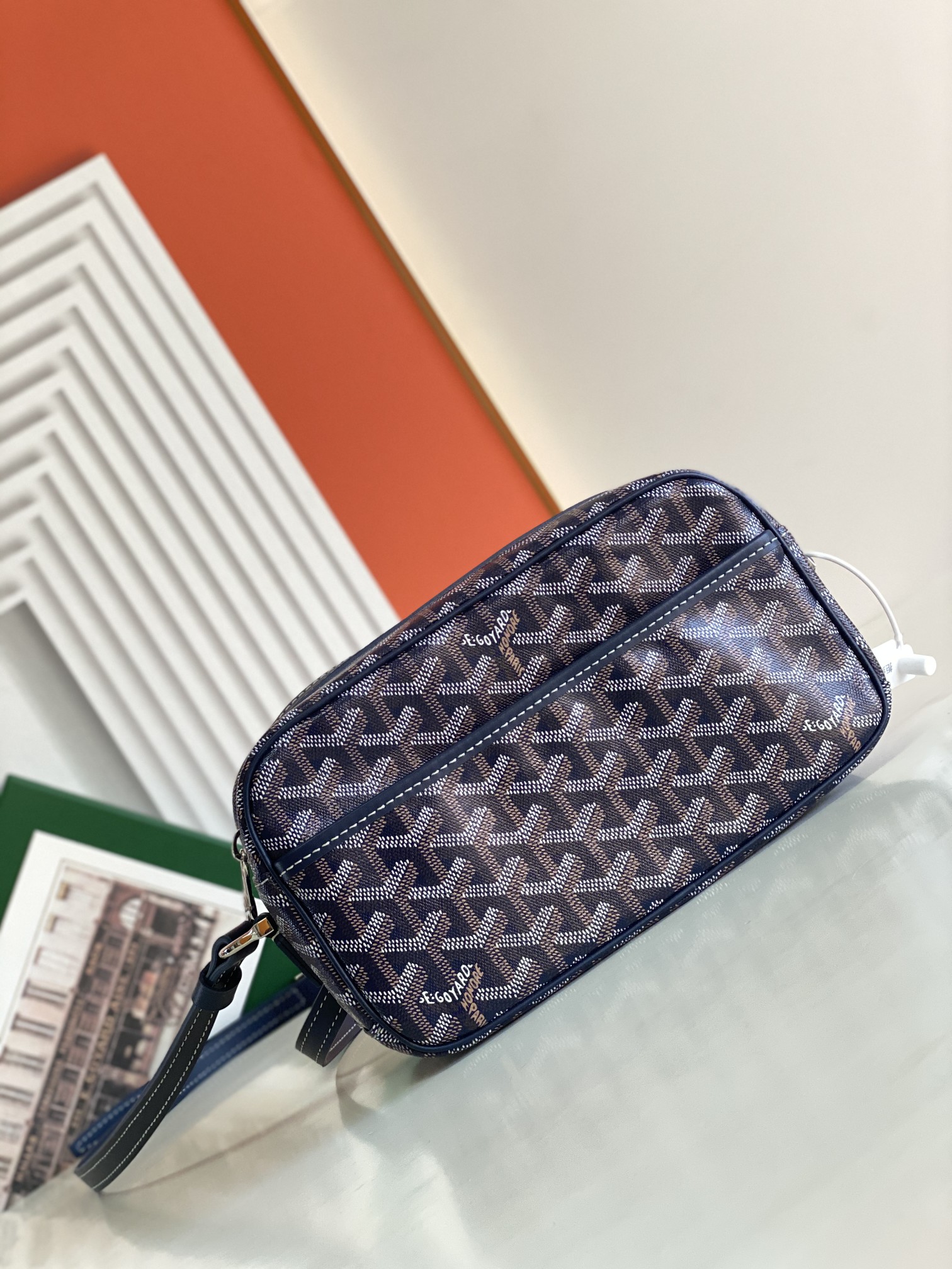 고야드 Goyard  8018 Cap-Vert PM Camera Bag 23cm