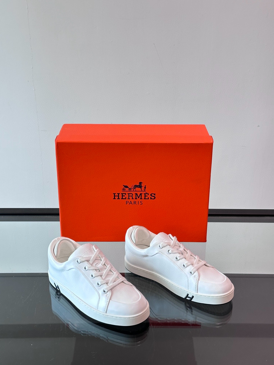 에르메스 Hermes Kid 스니커즈