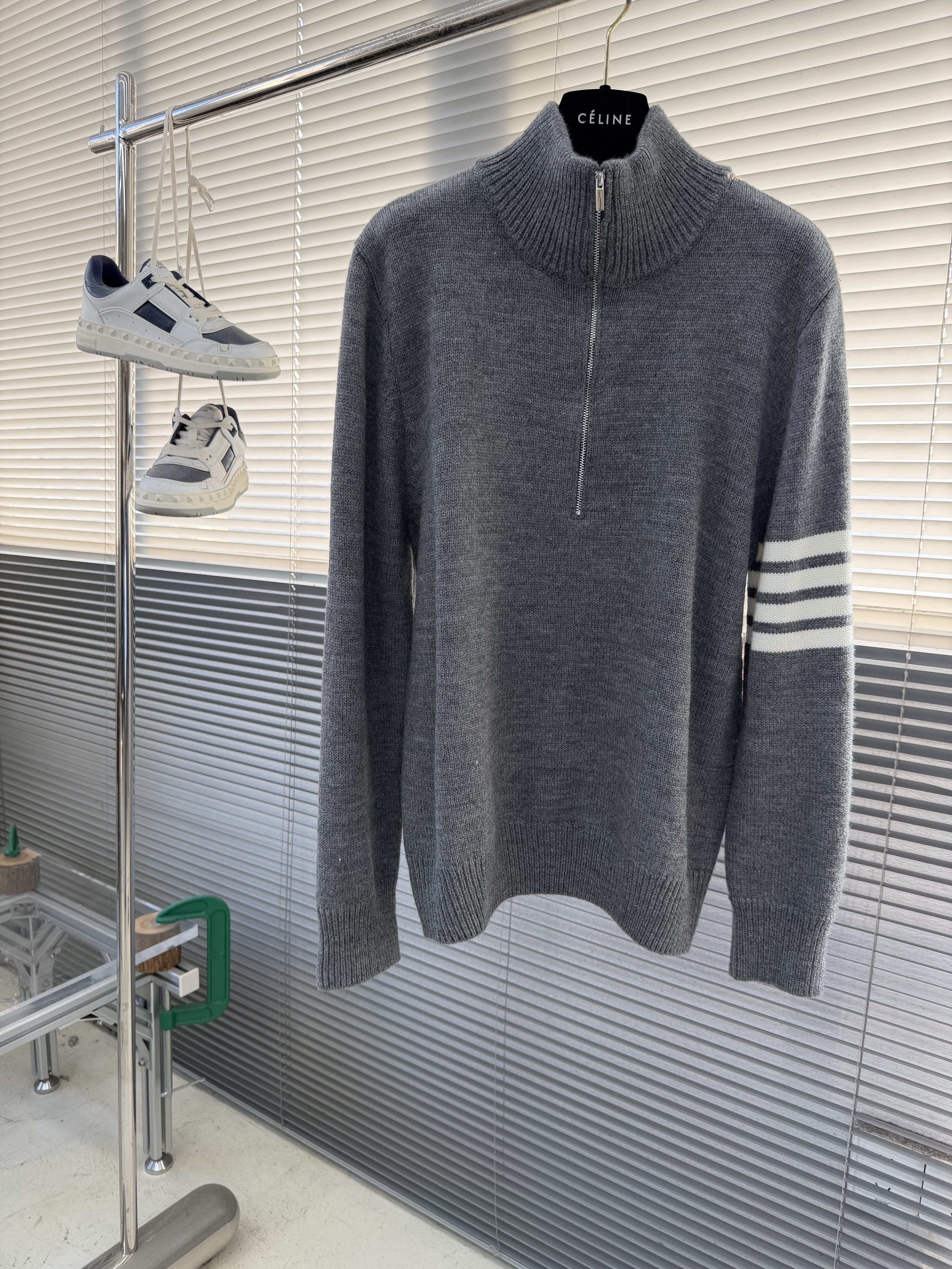 톰브라운 Thom Browne 스웨터