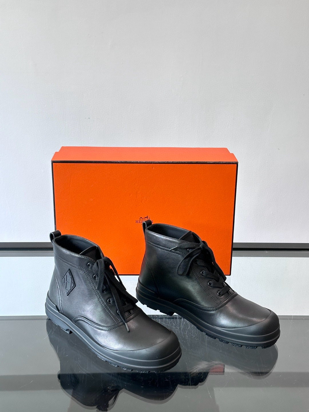 에르메스 Hermes White H Boots 앵클 부츠 Black