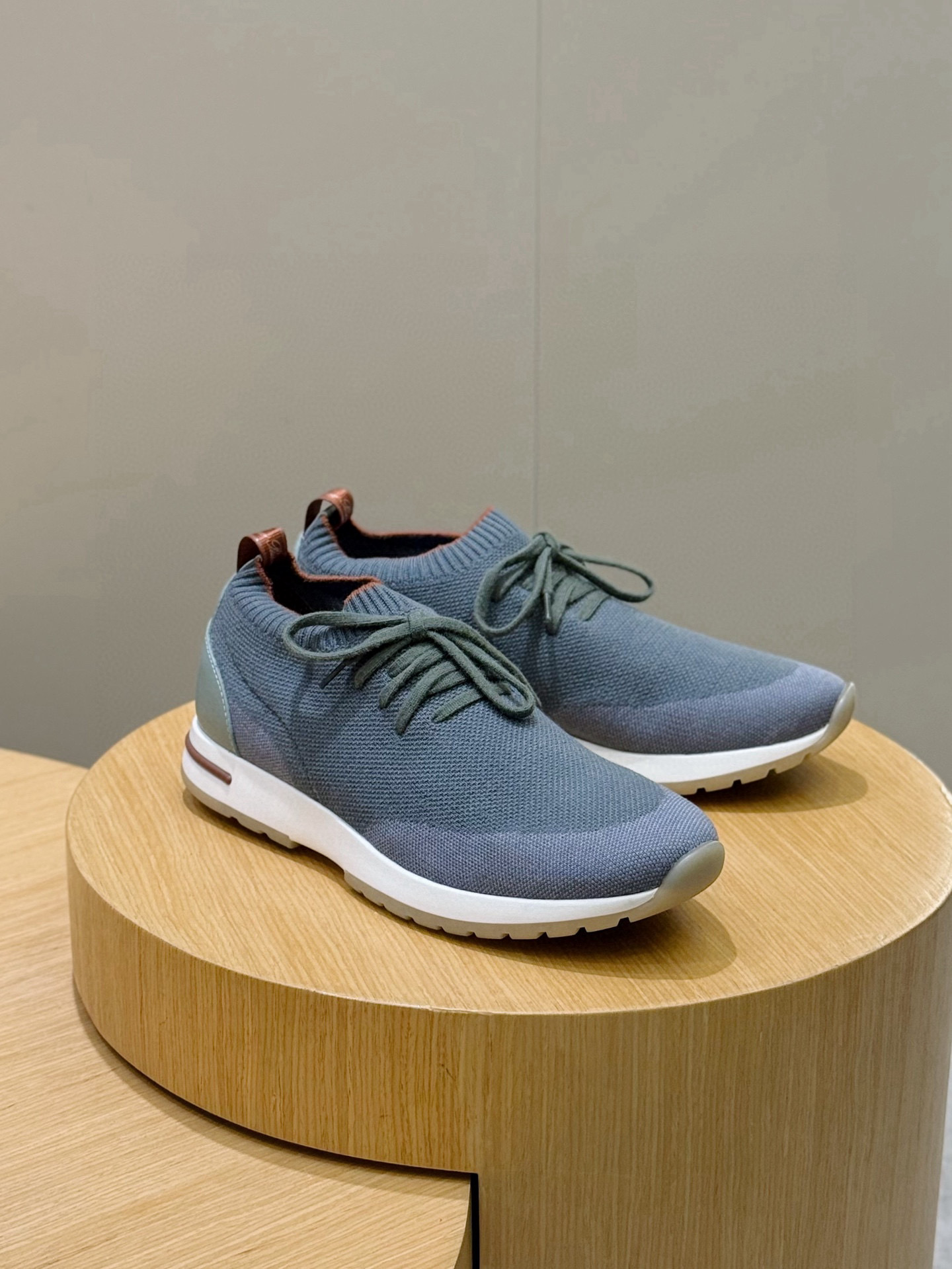 로로피아나 Loro Piana 390 Flexy Walk 스니커즈