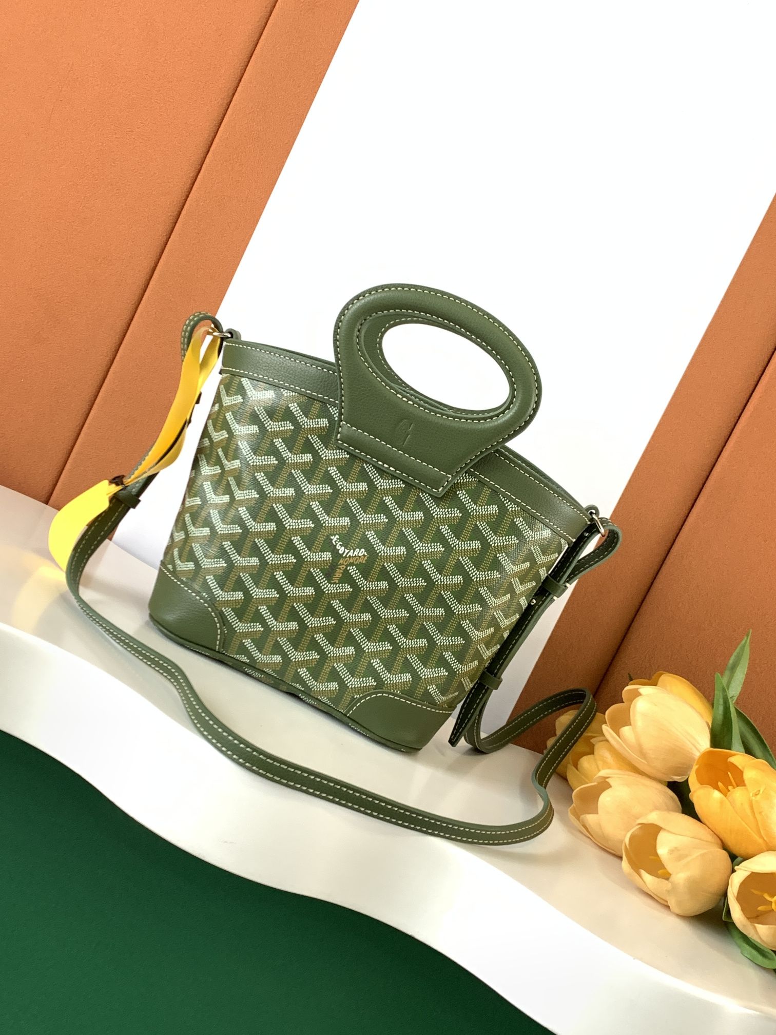 고야드 Goyard 8313 Beluga Mini Bag 23cm