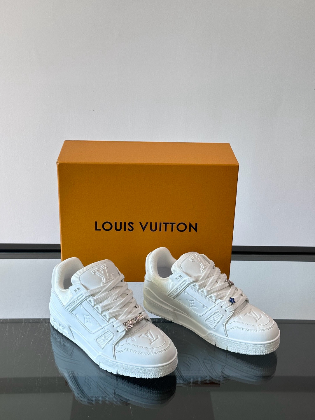 루이비통 Louis Vuitton Trainer 스니커즈