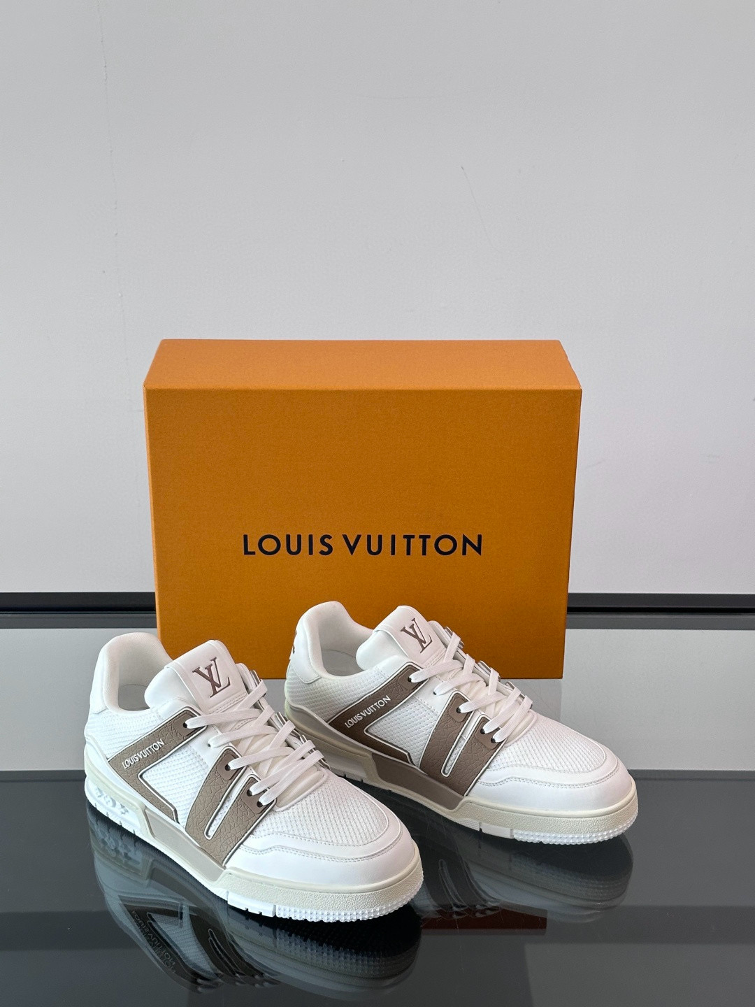 루이비통 Louis Vuitton Trainer 스니커즈