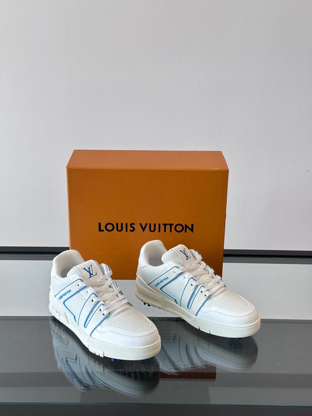 루이비통 Louis Vuitton Trainer 스니커즈