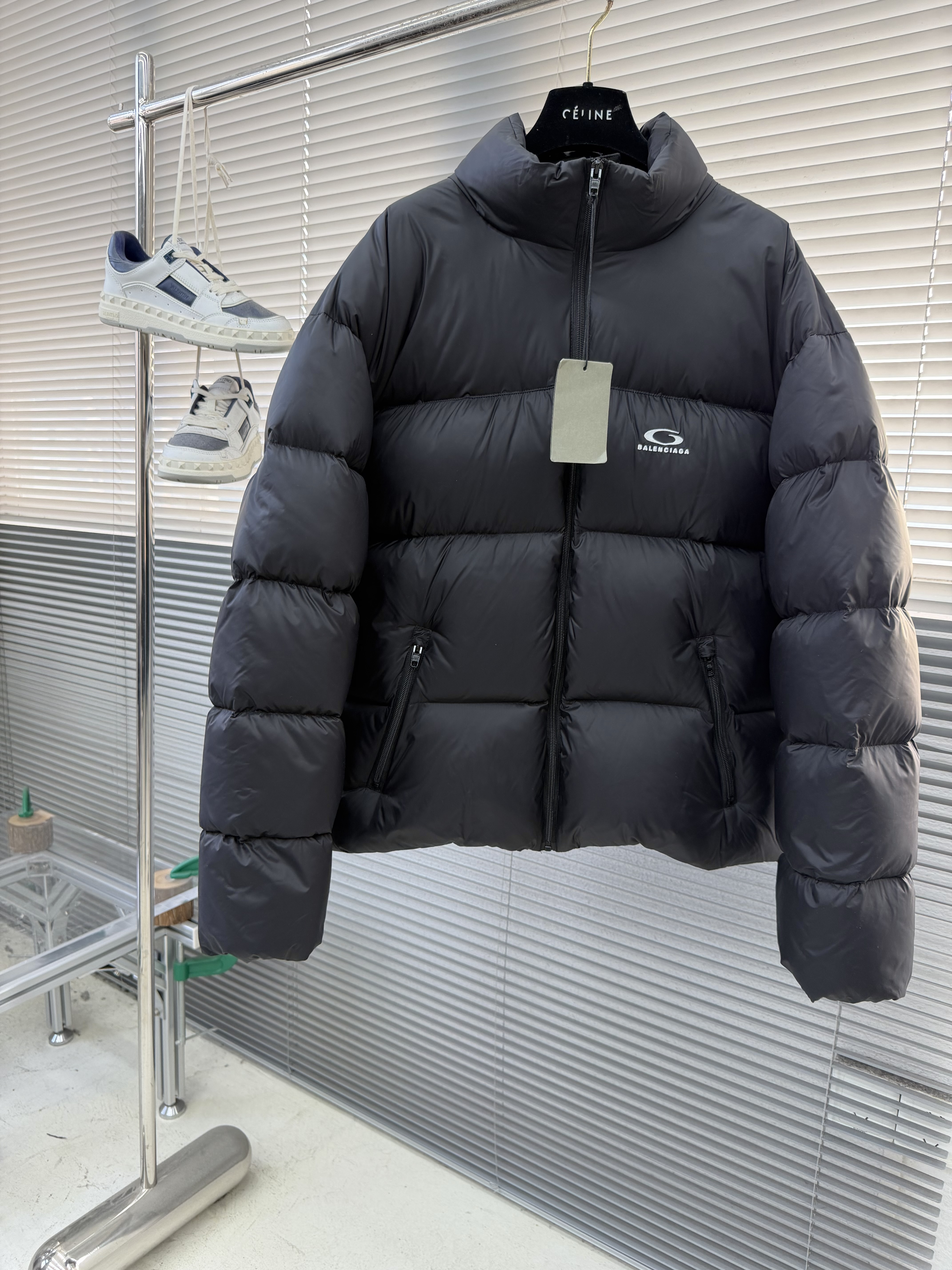 발렌시아가 Balenciaga 다운재킷