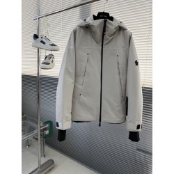 몽클레어 Moncler 다운재킷.