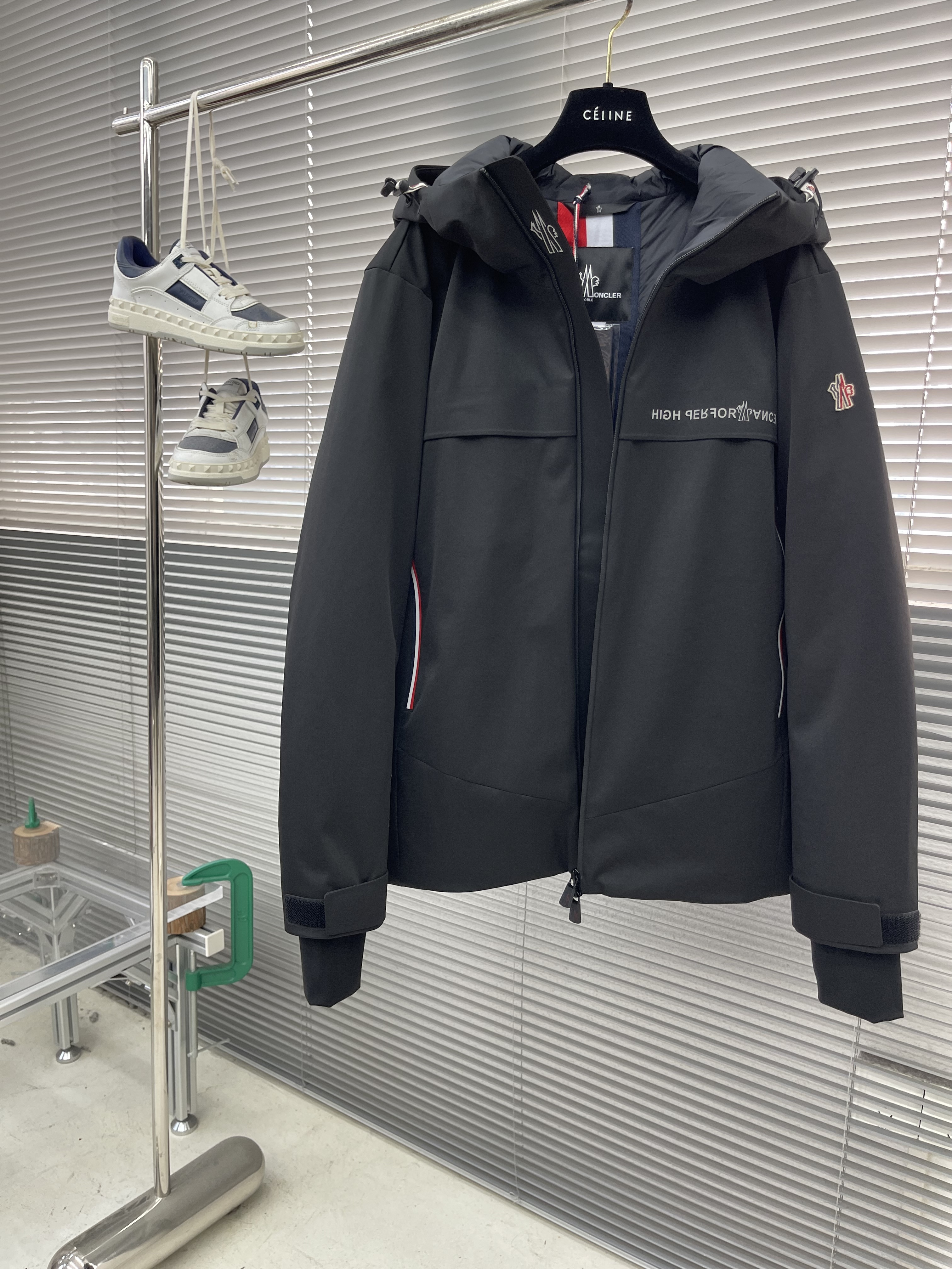몽클레어 Moncler 다운재킷.