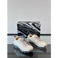 오프화이트 (Off-White) 스니커즈