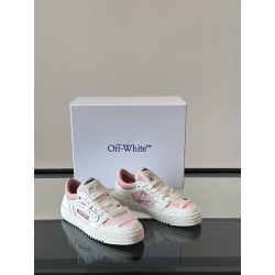 오프화이트 (Off-White) 스니커즈