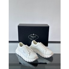 프라다 Prada Downtown Bold 스니커즈