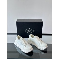 프라다 Prada Downtown Bold 스니커즈