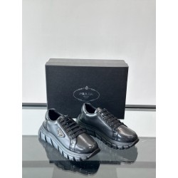 프라다 Prada Downtown Bold 스니커즈