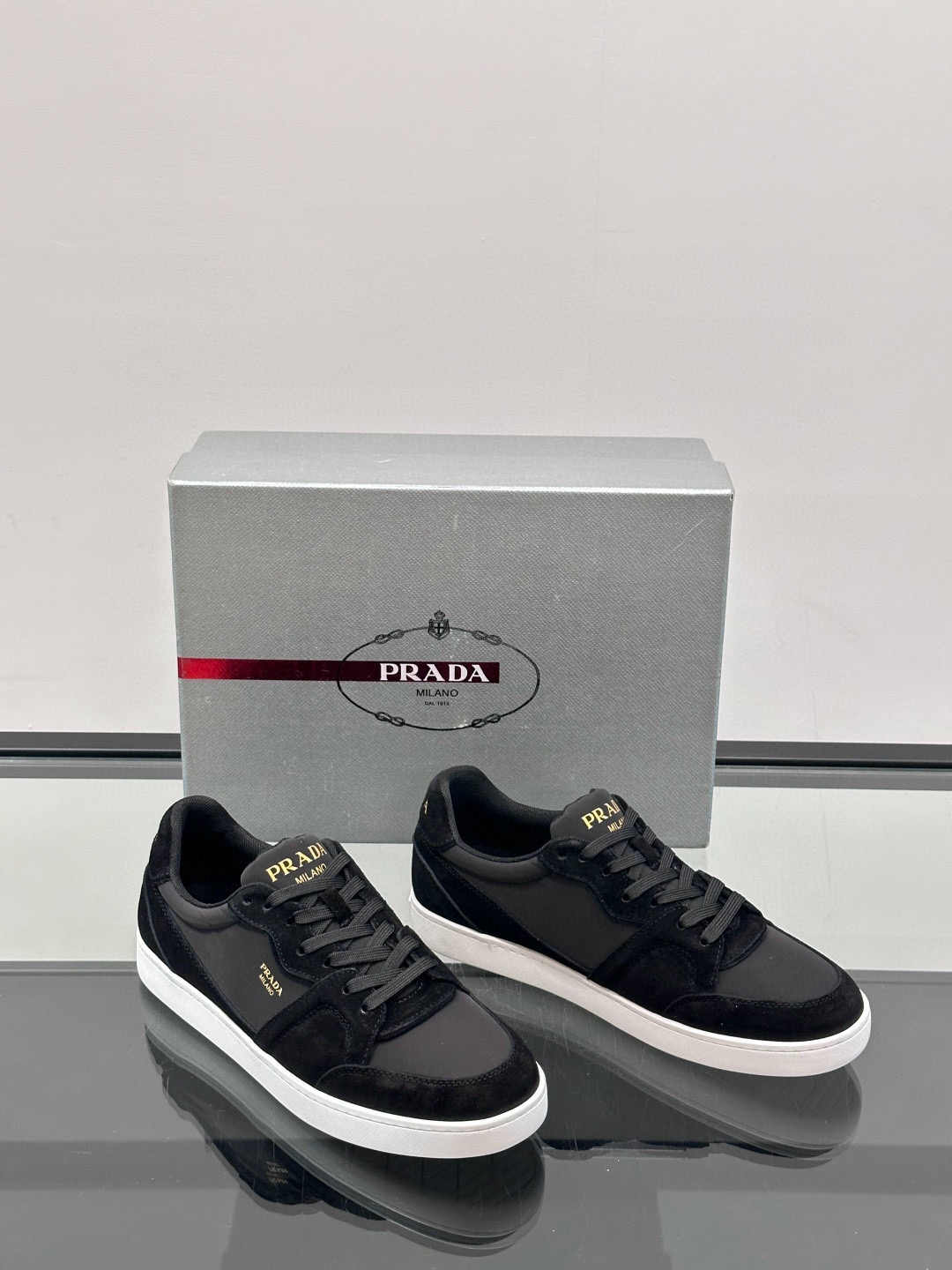 프라다 Prada 스니커즈