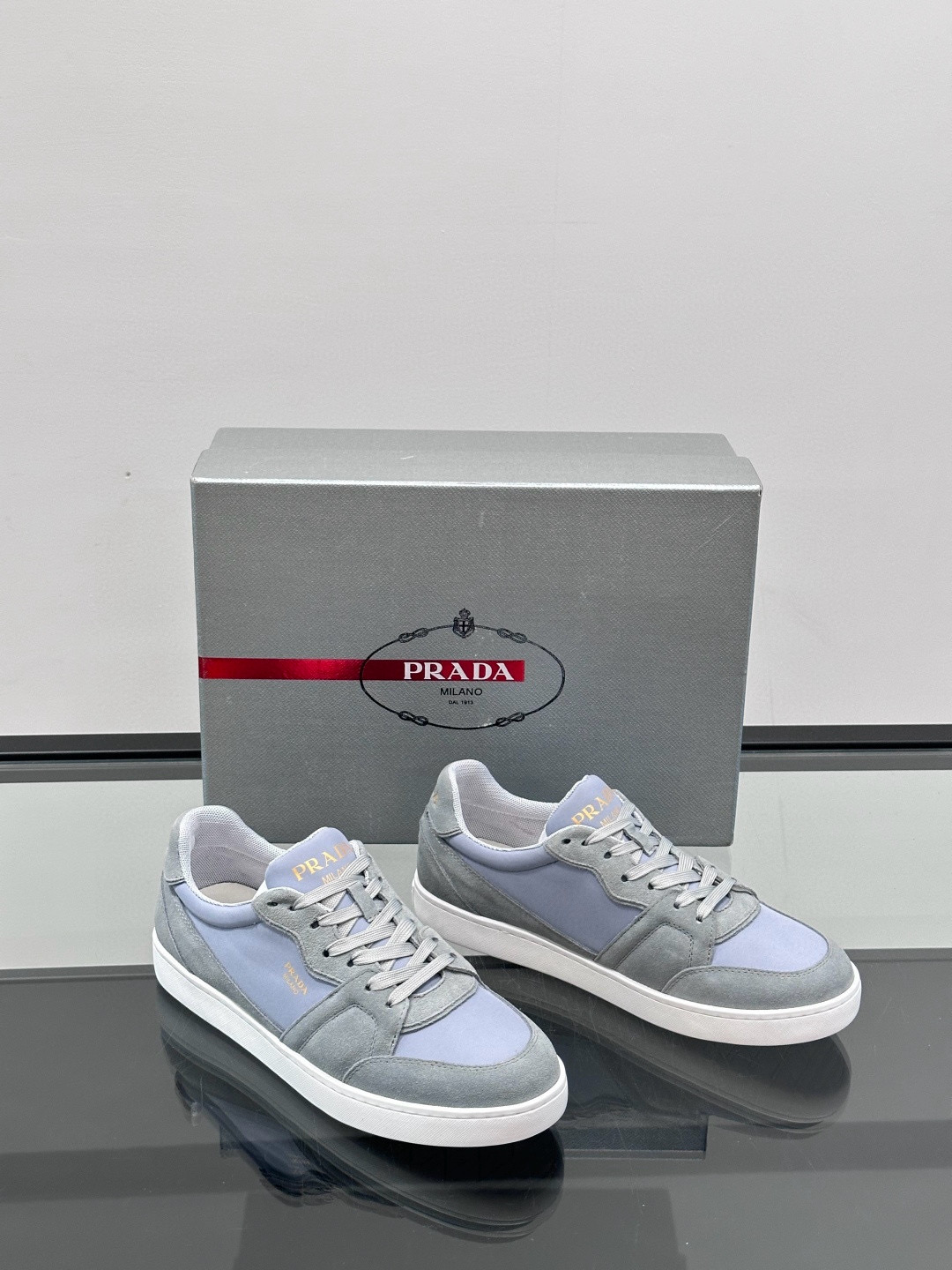 프라다 Prada 스니커즈