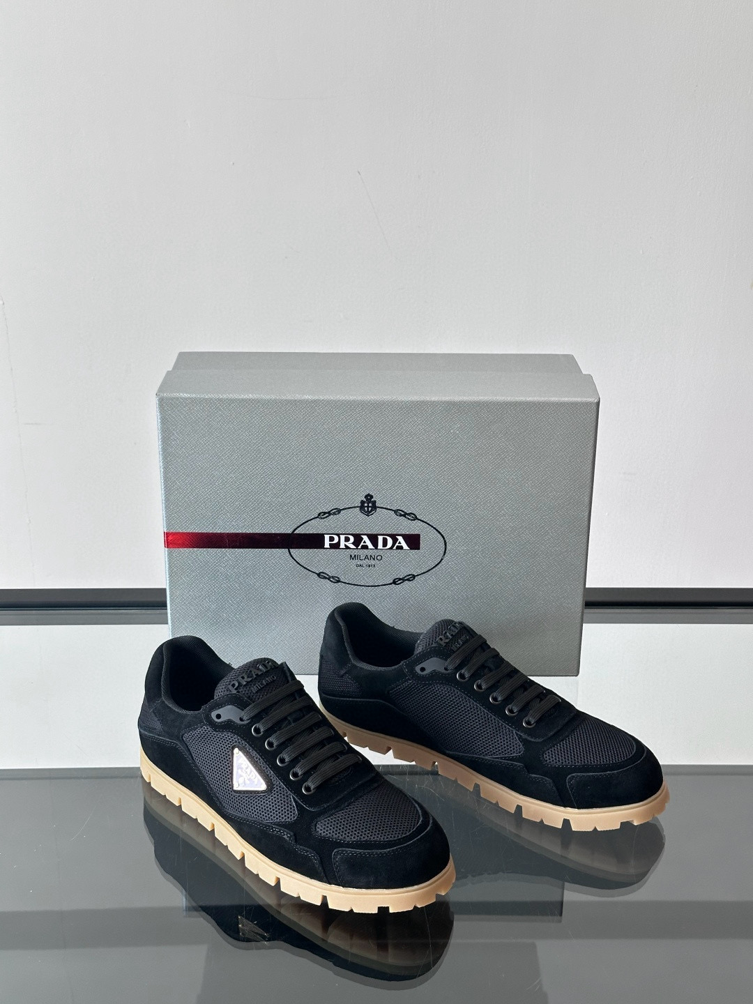 프라다 Prada 스니커즈