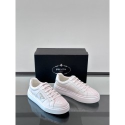 프라다 Prada 스니커즈 White