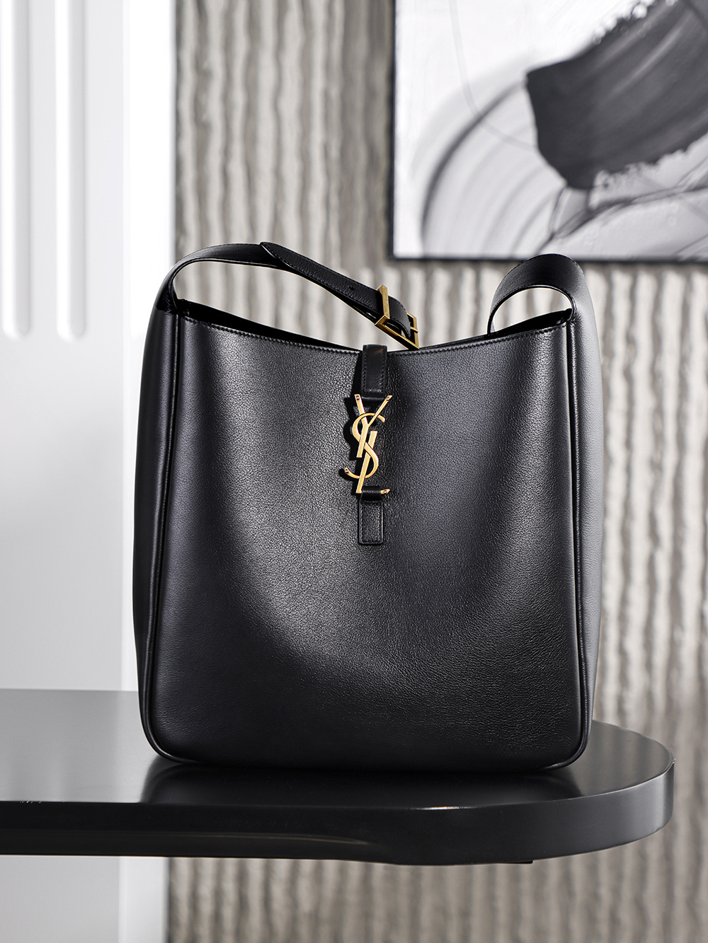 생로랑 Saint laurent/YSL 753837 Le 5 A 7 Supple Large in Grained Leather Black