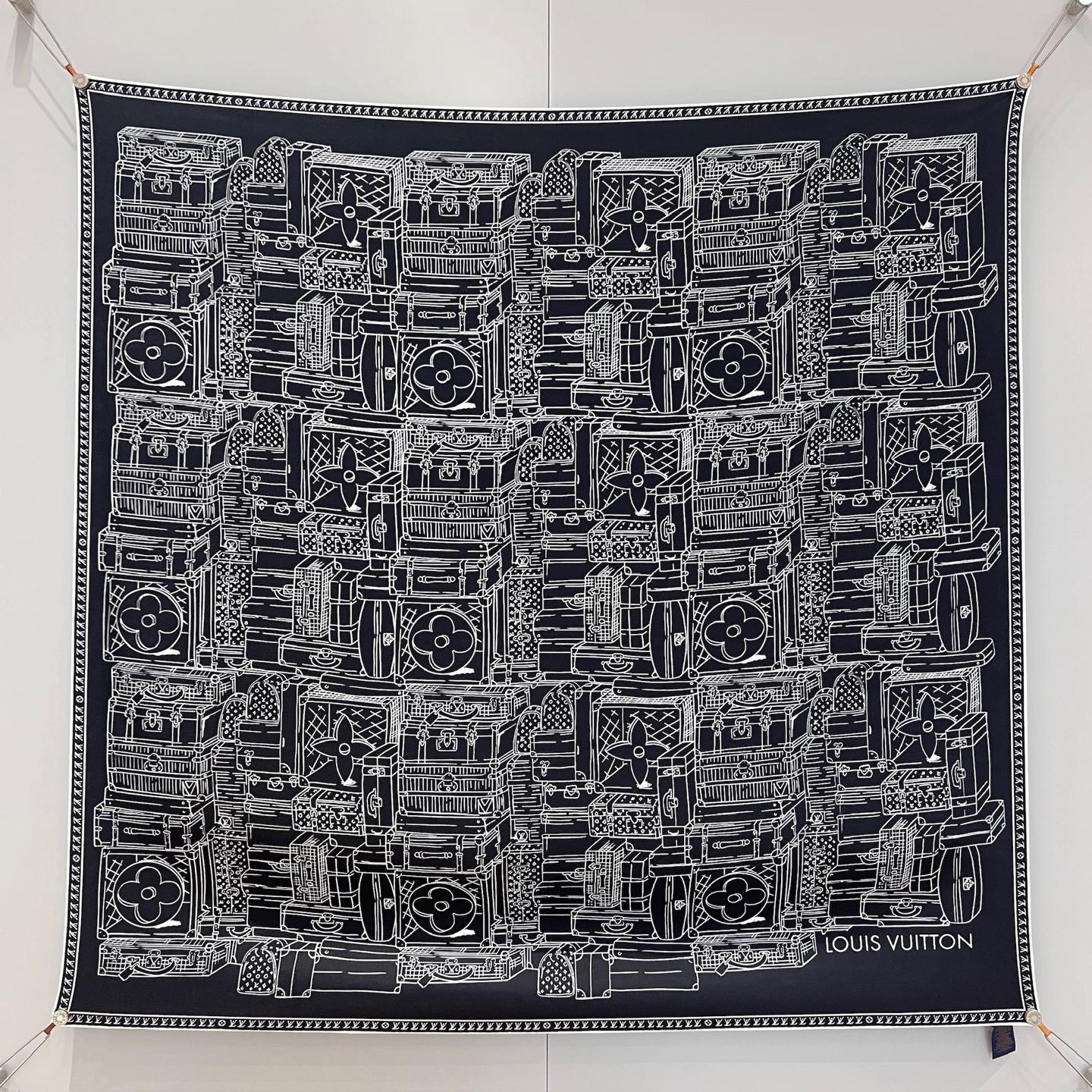 루이비통 Louis Vuitton 스커프 90×90cm