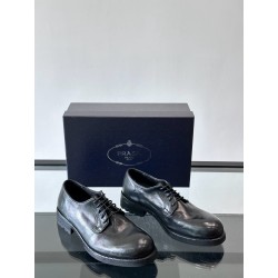 프라다 Prada 로퍼