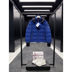 몽클레어 Moncler Montgetech 다운재킷.
