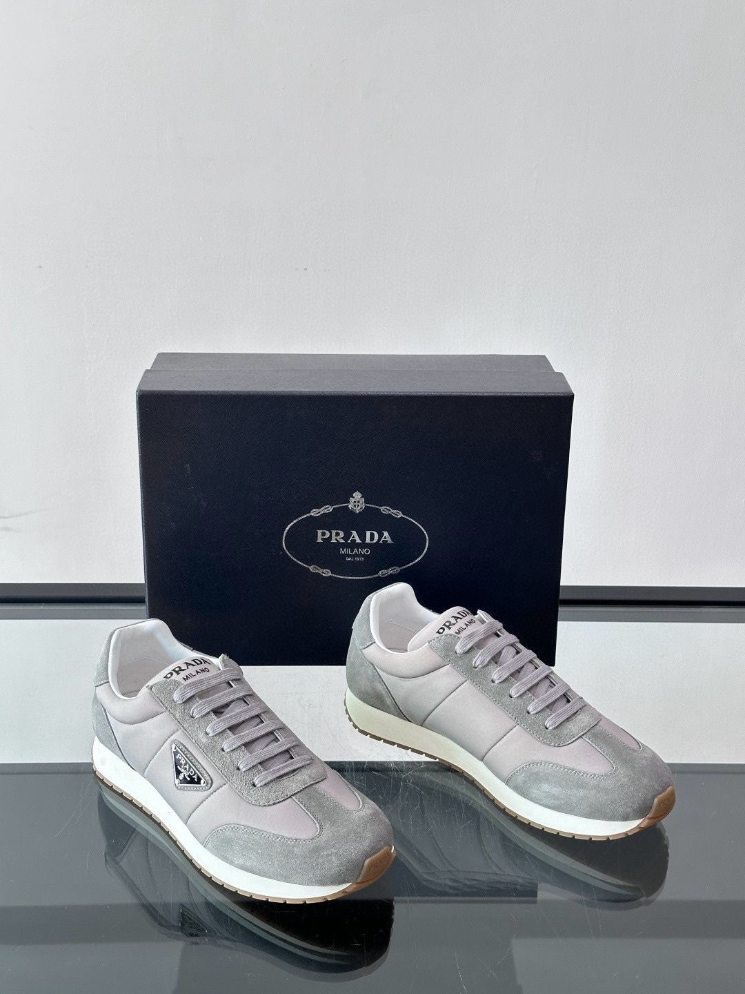 프라다 Prada 스니커즈