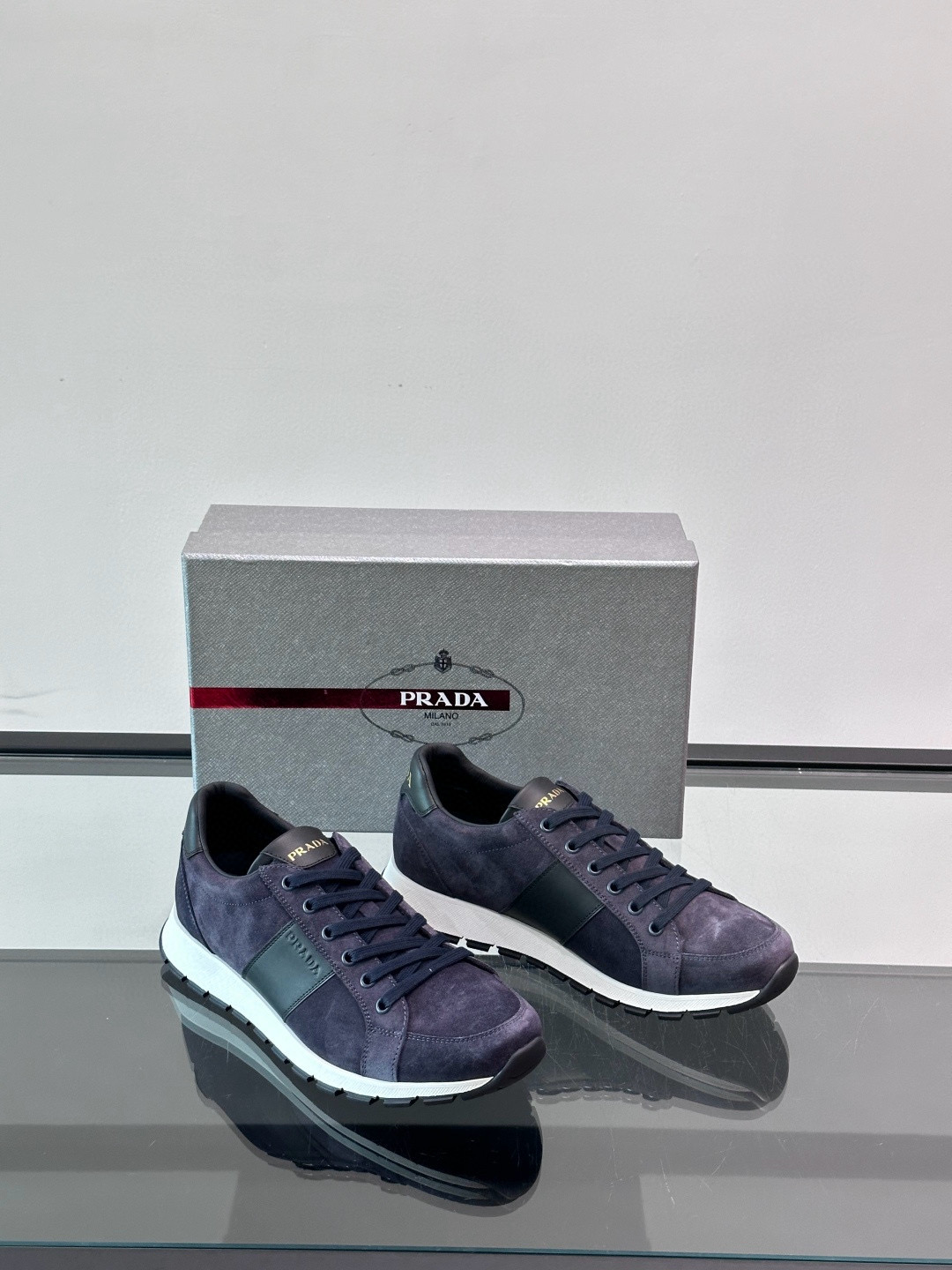 프라다 Prada 스니커즈