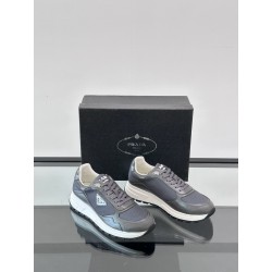 프라다 Prada 스니커즈