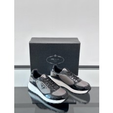 프라다 Prada 스니커즈