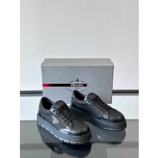 프라다 Prada 스니커즈