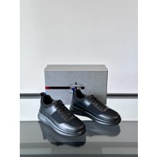 프라다 Prada 스니커즈