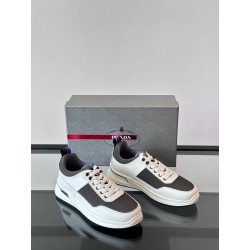 프라다 Prada 스니커즈