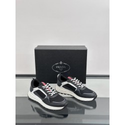 프라다 Prada 스니커즈