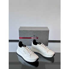 프라다 Prada 스니커즈