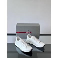 프라다 Prada 스니커즈 White