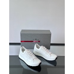 프라다 Prada 스니커즈 White