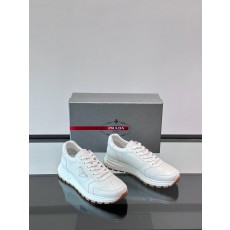 프라다 Prada 스니커즈 White